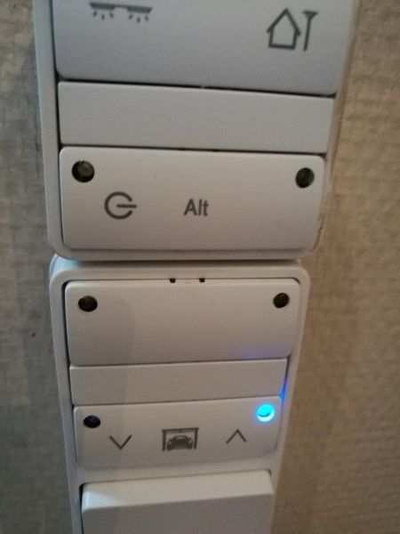 SOLVED] Shelly1 wiring with 2-way switching (hotel switch